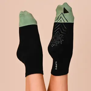 Non-Slip Grip Socks 2-Pack | All-Day Comfort for Workouts & Everyday