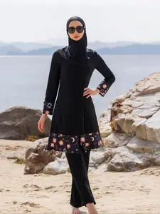 Women's Patchwork Long Sleeve Zip Up Abaya & Hijab & Pants Islamic Swimwear Set, High Stretch Modest Casual Sun Protection Swimsuit Set for Beach Holiday Vacation, Ladies Muslim Swimwear Islamic Swimwear for All Seasons