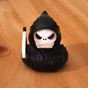 Grim Reaper Duck Figurine, Ghostly Greedy Harvester Duck Statue, Unique Decorative Ornament for Home & Office, Perfect Gift Idea