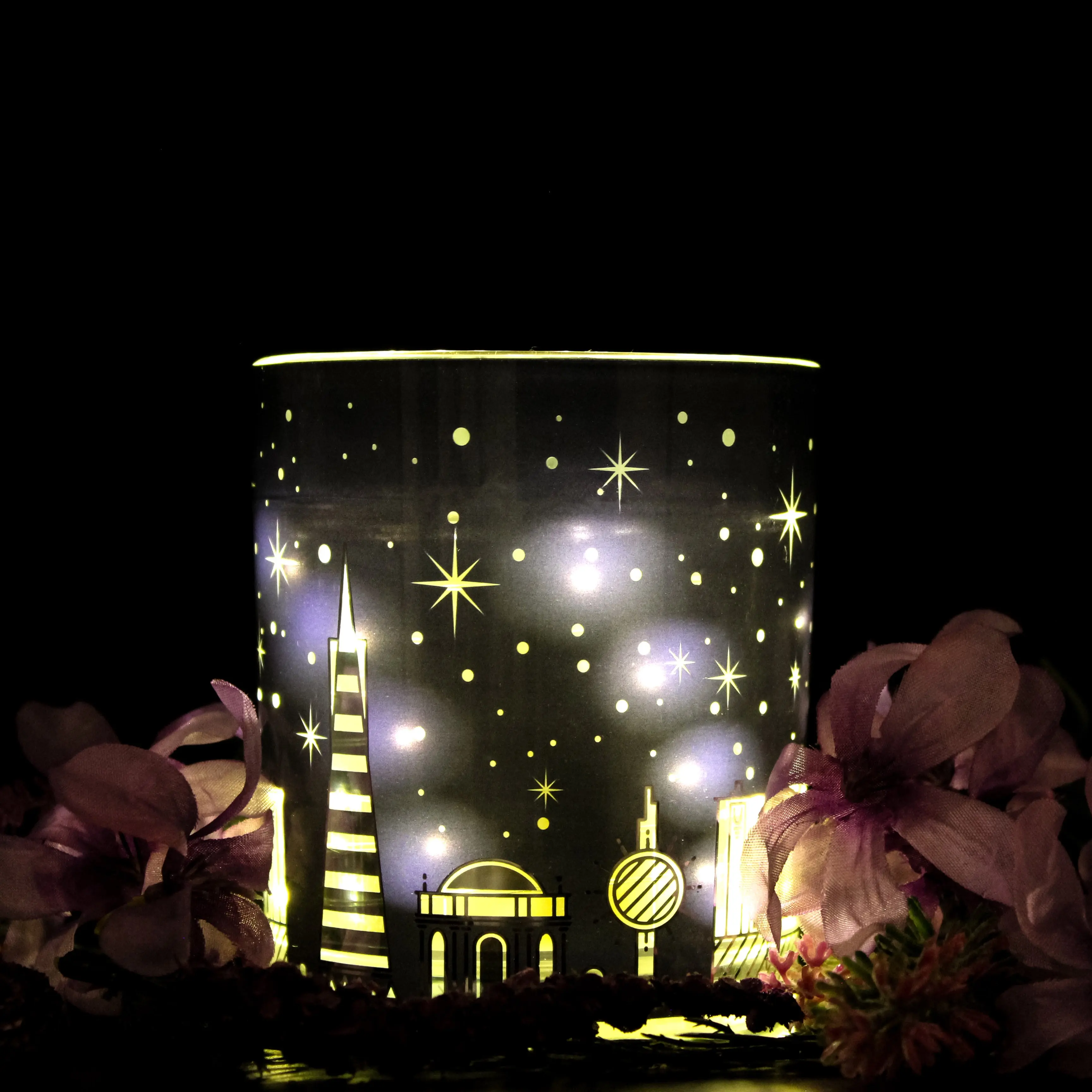 Lavender Soy Candle with LED Lights Non Toxic Automatic Light Up Candle Relaxing Aromatherapy Aesthetic 100% Natural Luxury Gift Cozy Decor Holiday Soy Candles Scented Ornaments Decoration, Great smelling