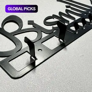 Enchanting Islamic - themed Decor - Metal Key Rack and Wall Ornament. An appealing Muslim present and Arab - style wall adornment, Wall Decoration. Ideal for bathrooms, Utility Hooks. #GLOBAL PICKS