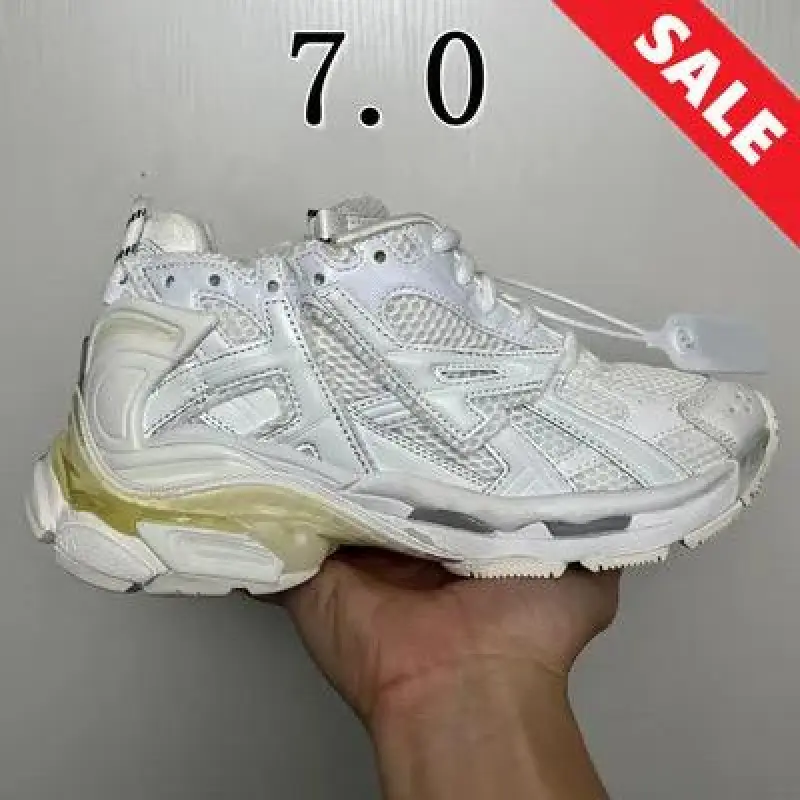 Unisex Height Boost Casual Running Shoes, Trendy Thick-Soled Lace-Up Sneakers with Synthetic Upper, Multi-Size Comfortable Casual Wear Couples Footwear for Daily Use