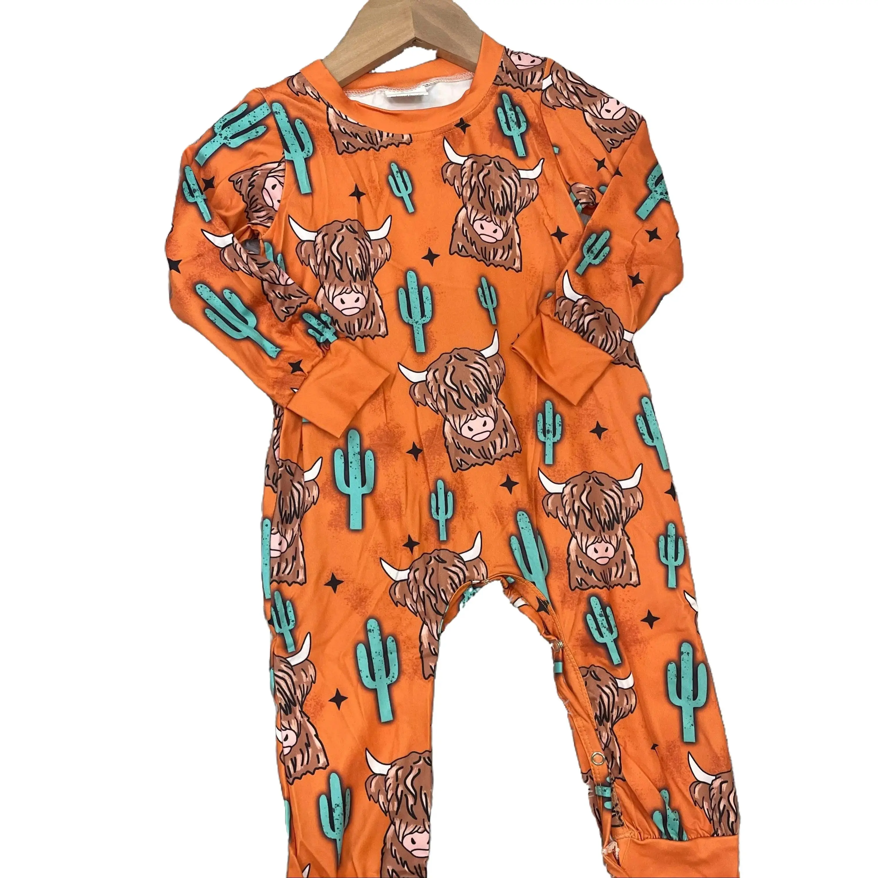 Newborn Boy Highland Cow Romper, Infant Toddler Clothes, Infant Jumpsuit, Newborn Boy Outfits, Winter Western Stretchy 5% Spandex Print Fabric Flex Bodysuit, Cotton‑Spandex Mix