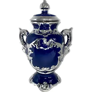 Sopera para Yemaya azul con acentos plateados.