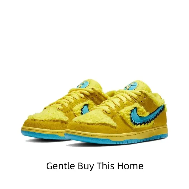 Men’s yellow cyan two-tone low-top skate sneakers, dual material fuzzy plush fleece & matte suede upper, jagged cyan embroidered Swoosh detail, bright cyan translucent rubber outsole, cute cartoon street casual trainers.