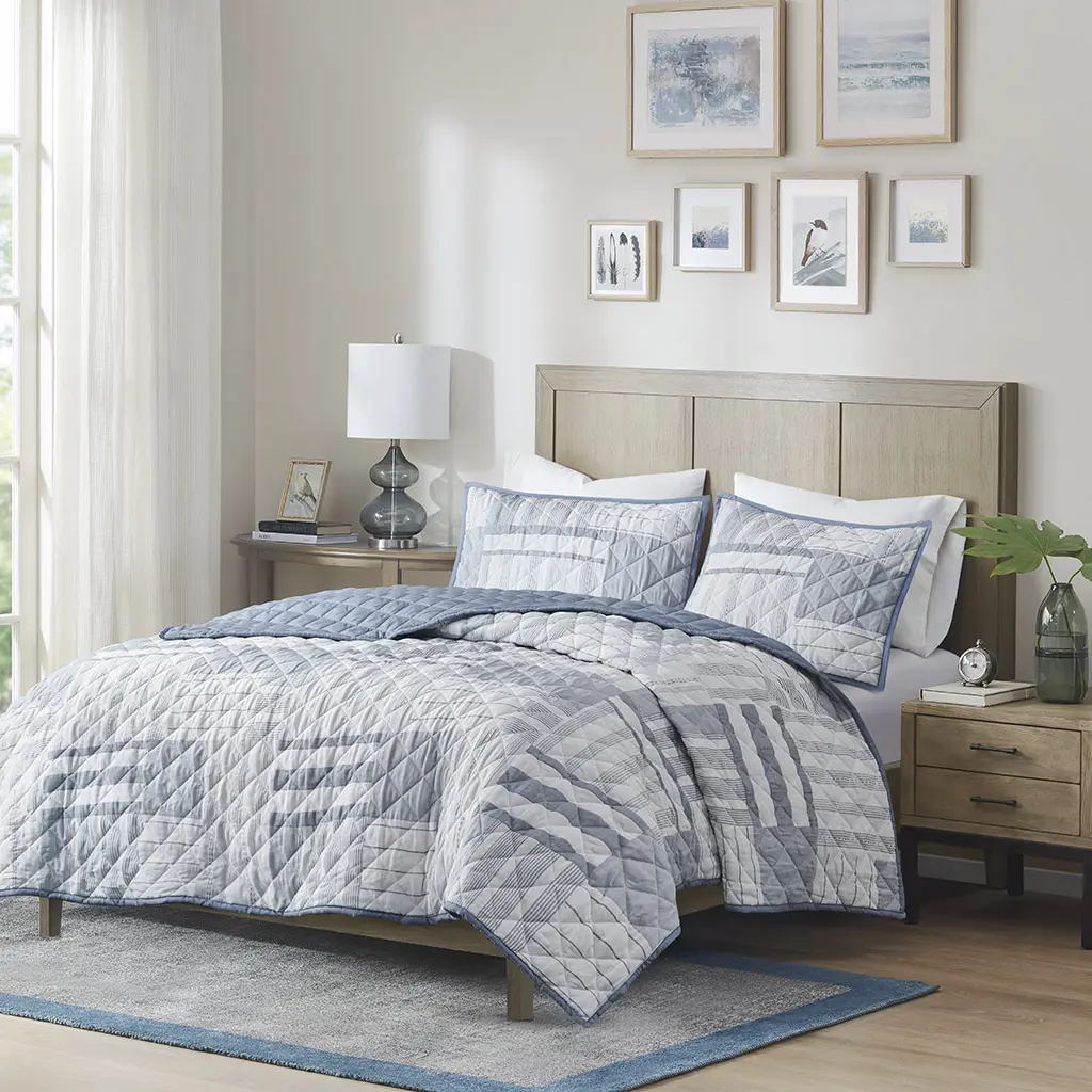 3 Piece Jacquard Patchwork Quilt Set,Graham