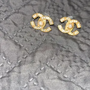 Elegant Zircon Cross Pearl Earrings Set, Fashion Earrings, Trendy C-Shaped Ear Studs for Women, Perfect for Daily Wear & Date Nights, Earrings Jewelry