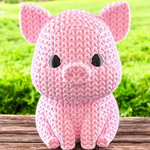 Penny the Knitted Pig