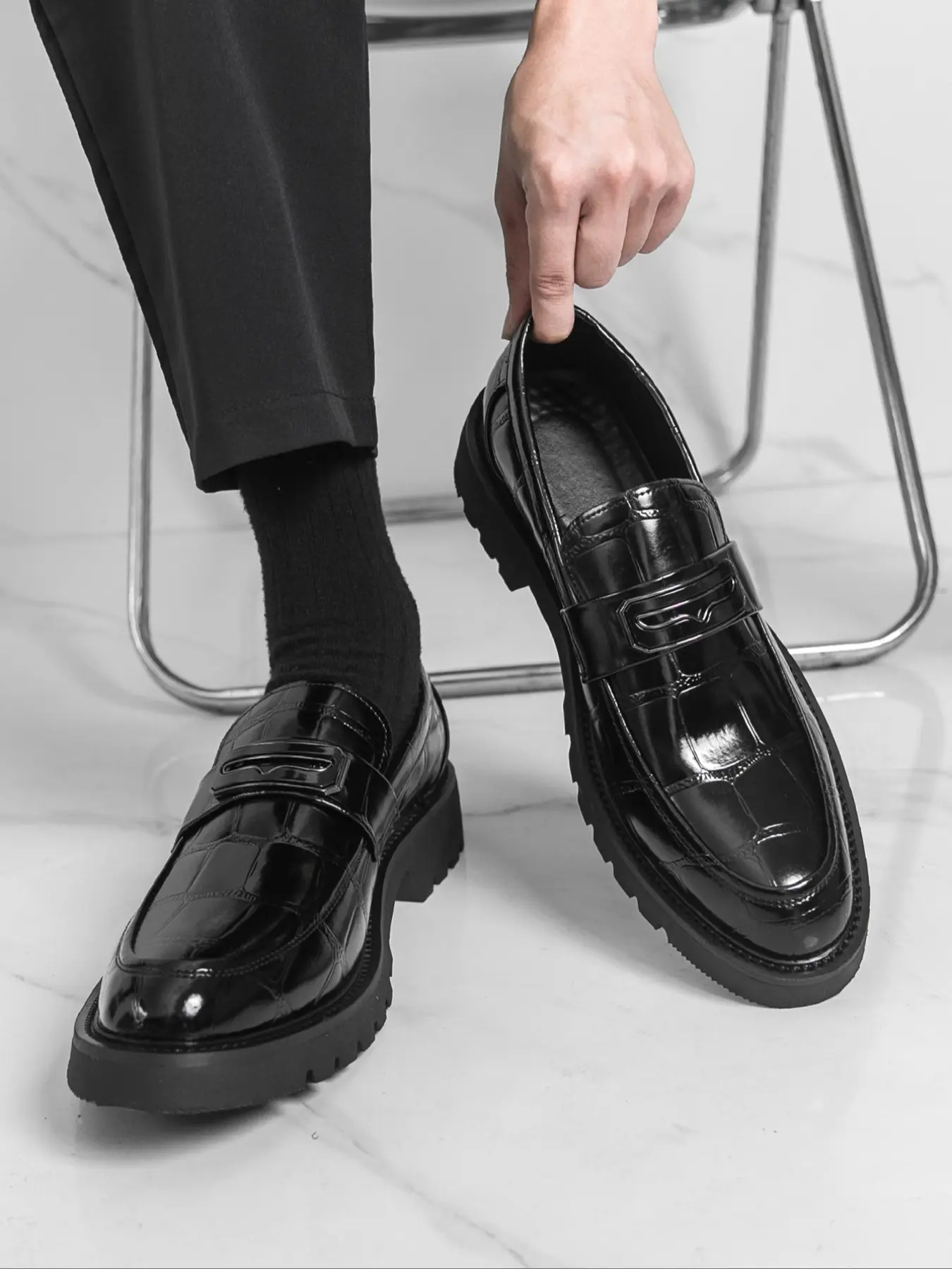 Men's Crocodile Pattern Pointed Toe Leather Shoes, Casual Formal Business Loafers for Party Banquet Office, Fashionable All-Season Footwear, Stackform Shoes