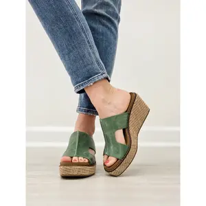 Corkys Kiss N Tell Wedges in Leaf Green