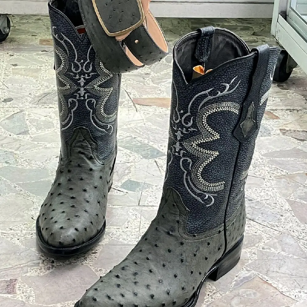 BOOTS FOR MEN WITH BELT.