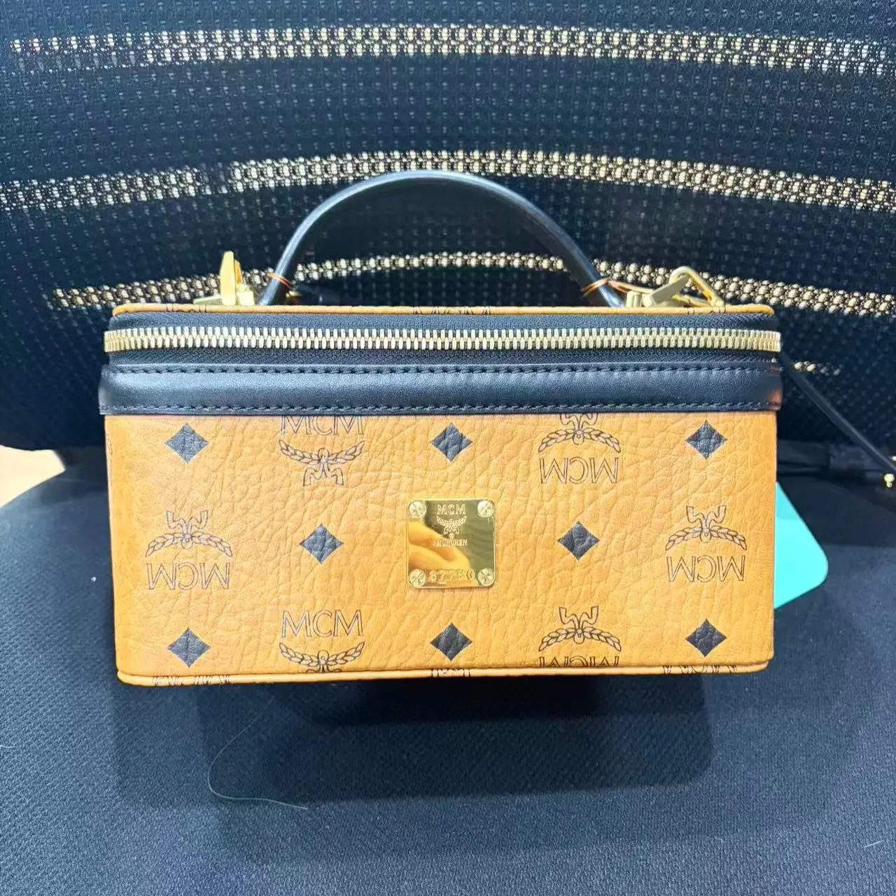 Pre-owned MCM Leather Shoulder Bag I0713839418