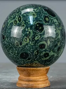 1pc Classic Green Kambaba Jasper Crystal Ball - 0.4-1.1lb Malachite Sphere for Home Decor, Tabletop Crystal Grid Gift, No Electricity Needed, Ideal for Christmas Decoration