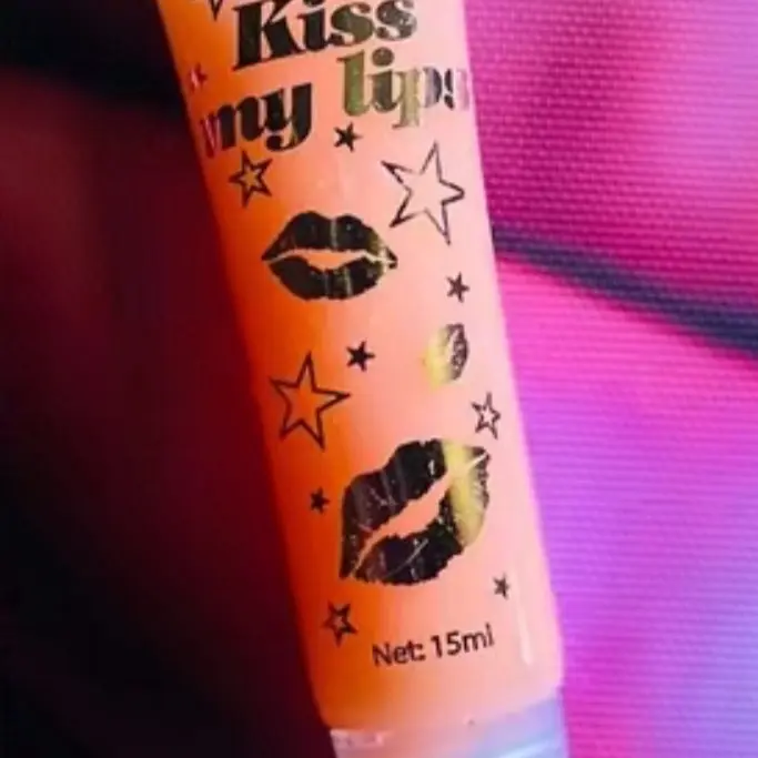 Byenblan kiss my lips