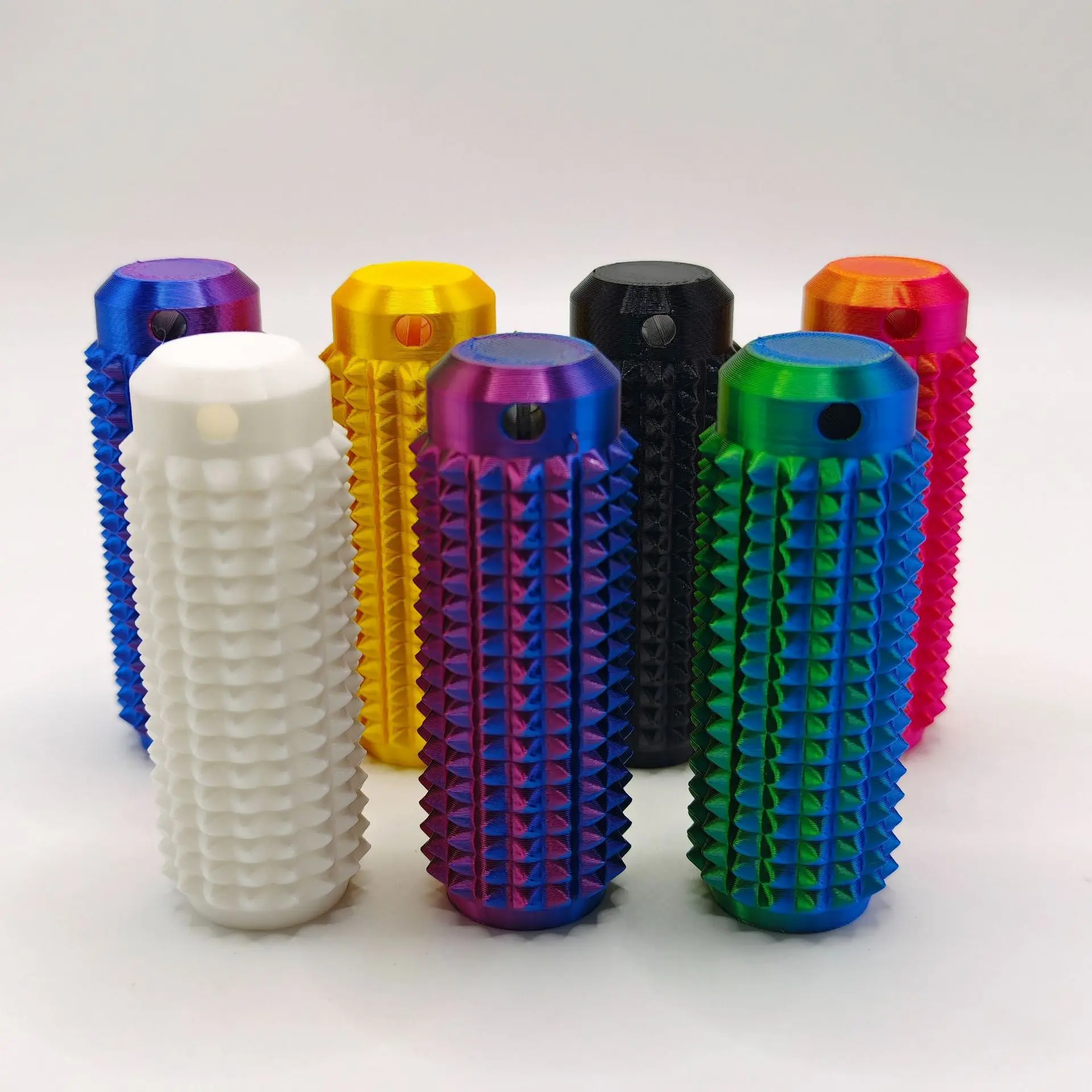 Silicone Spiky Keychain Roller, Novelty Sensory Gadget for Adult Stress Relief, Portable Calming Fashion Accessory, Fidget Gadget, Anxiety, Anxiety Relief, Soft Squishy Silicone, Roller Shape, Adult Use, Daily Stress Relief