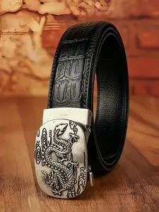 1 piece retro dragon pattern alloy automatic buckle belt, 3.5cm/1.38in wide embossed ratcheting belt, adjustable length, suitable for daily commuting and business meetings.