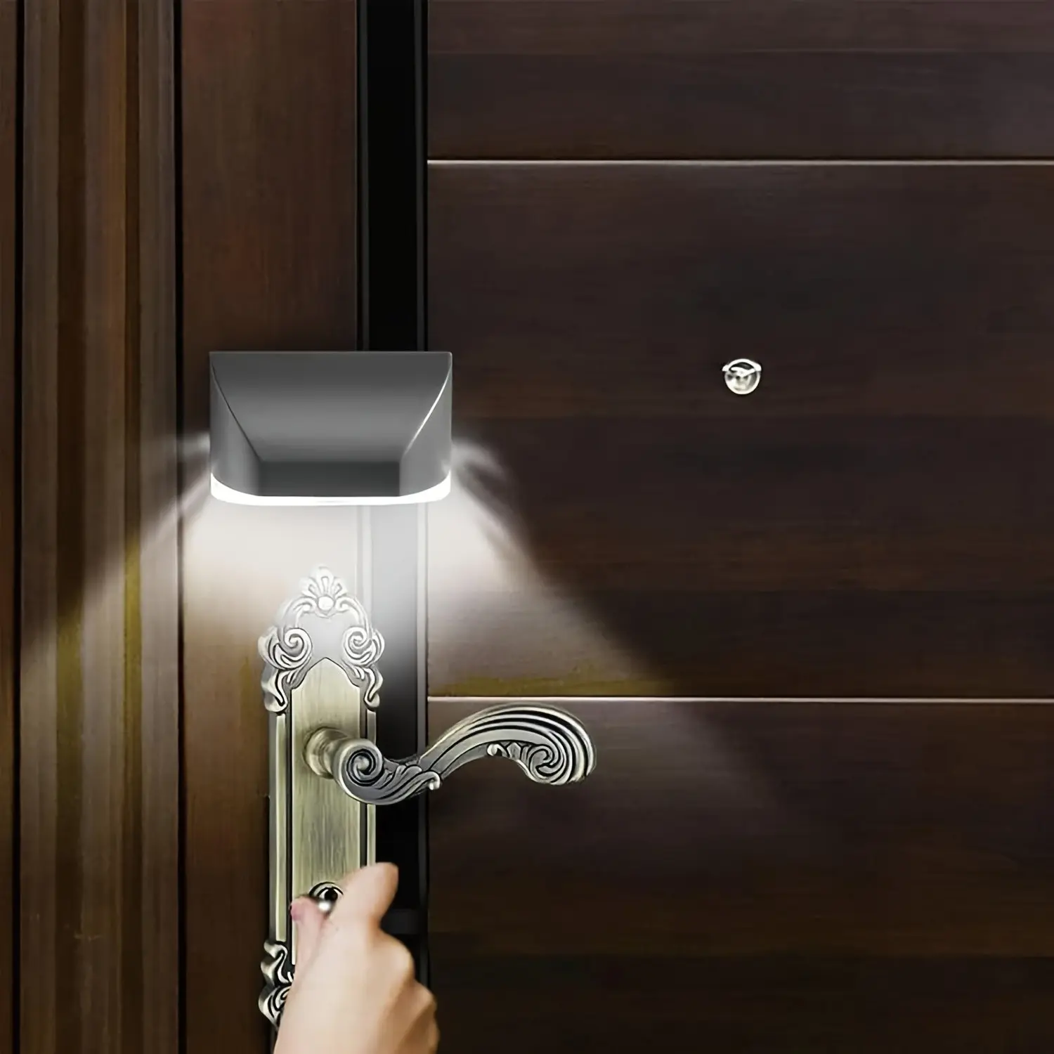 Motion Sensor Light Indoor Outdoor Home Keyhole Infrared PIR Wireless Auto Sensor Magnetic Attraction Modern LED Light for Kitchen Hallway Stairway Silvery