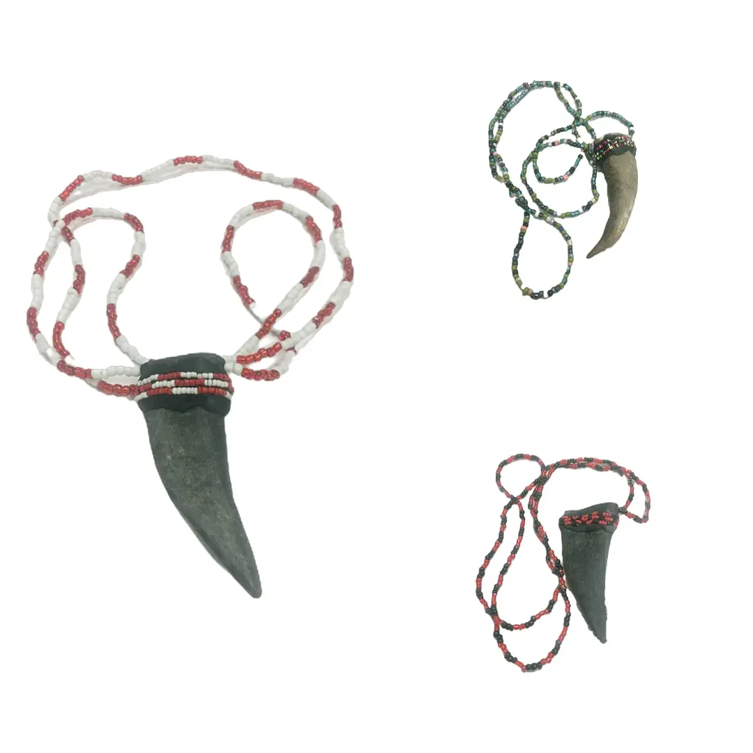 Cuerno Collar Osain Santeria Necklace Eleke with Horn Pendant – Beaded Elegance for Spiritual Protection