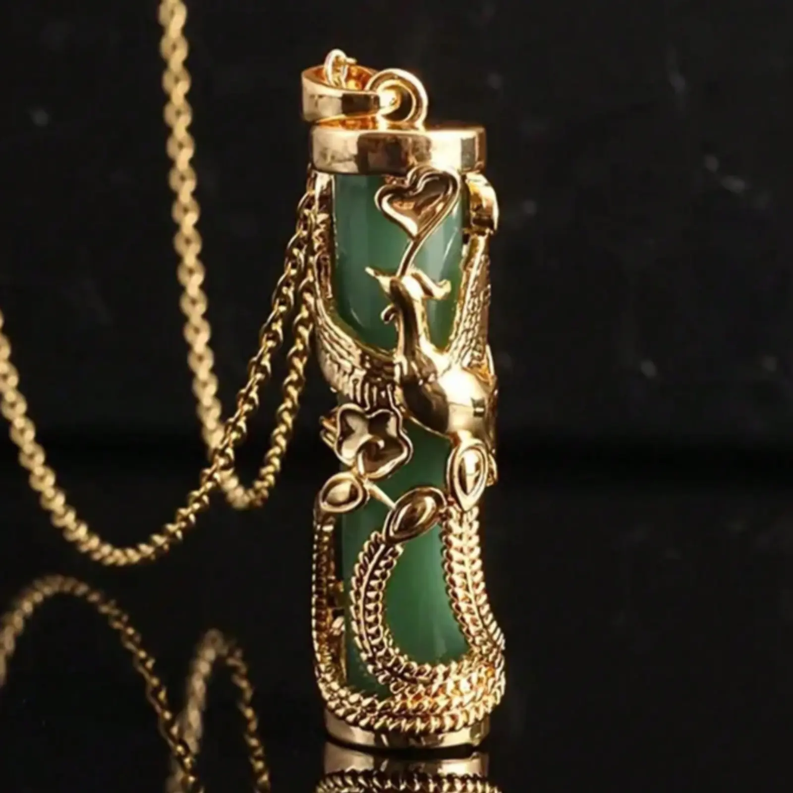 18K Gold Plated Phoenix Pendant Necklace for Men and Women – Classic Phoenix Necklace, everyday wear, party gift, unisex fashion pendant.