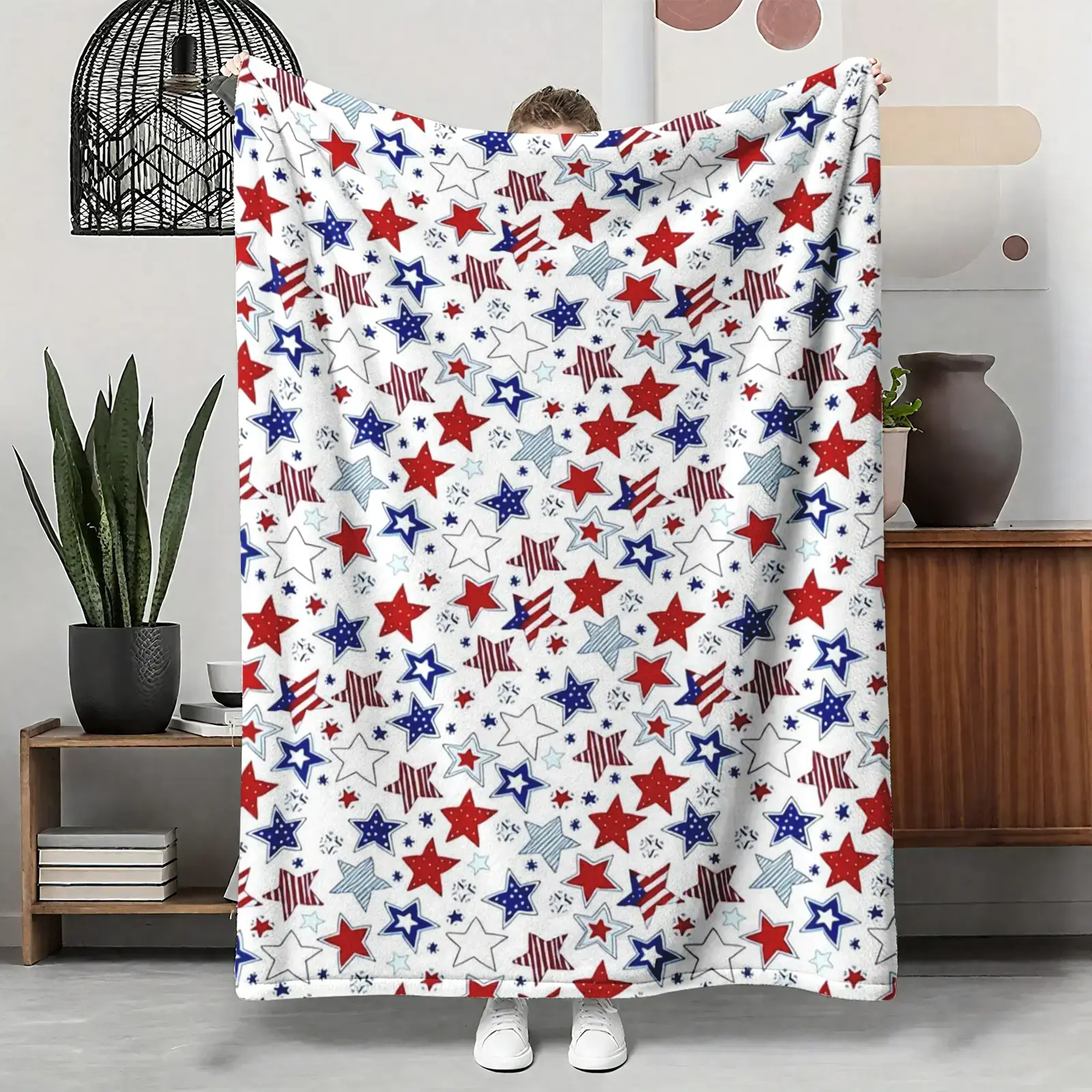 American Flag Stars and Stripes Polyester Single-Piece Flannel Throw Blanket - Modern, Super Soft, Fluffy, Warm, Cozy - Machine Washable, All Seasons - Room Decor, Independence Day Patriotic Gift for Adults, One-Piece