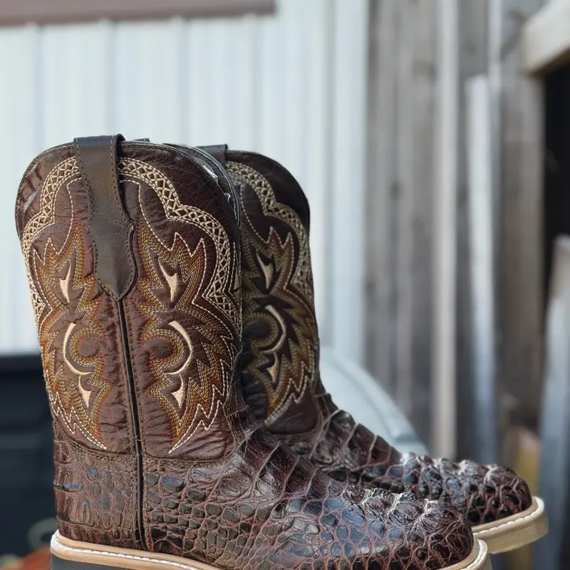 Brown work boots with steel toe