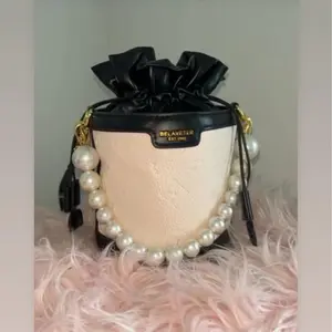 Side purse Side purse