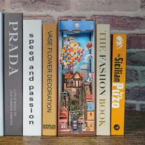 Tonecheer 3D Wooden DIY Book Nook Diorama Kit for Adults - Body Motion Sensor LED Light Bookend, Bookshelf Insert, Miniature House Room Decor (Gone with the Wind)