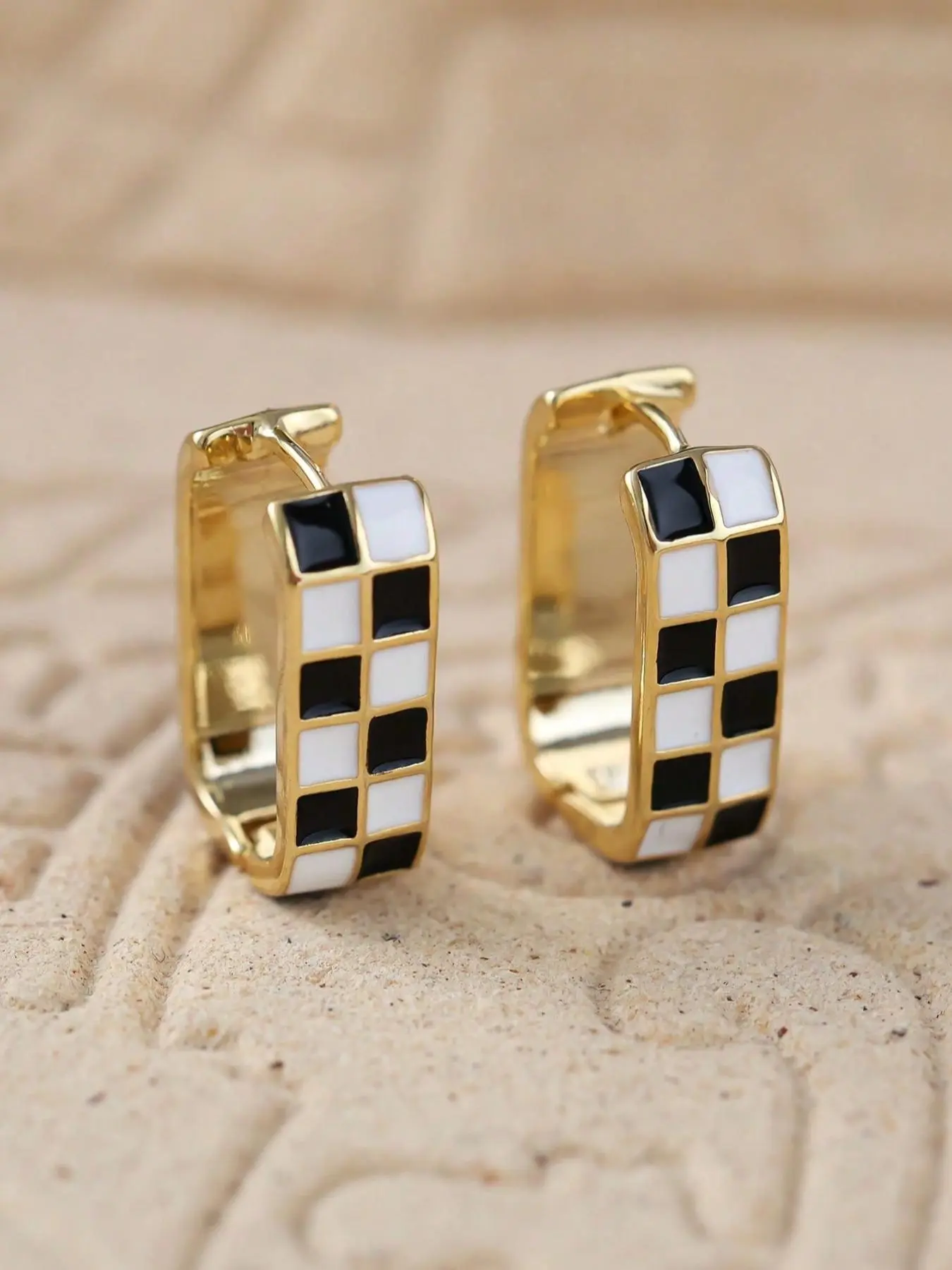 Checkerboard Pattern Hoop Earrings, Fashionable Casual Enamel Drip Earring Clip for Women for Party, Daily Decor, Trendy All-match & Exquisite Jewelry for Gift, Fashionable Jewelry Accessories, High Quality Earrings