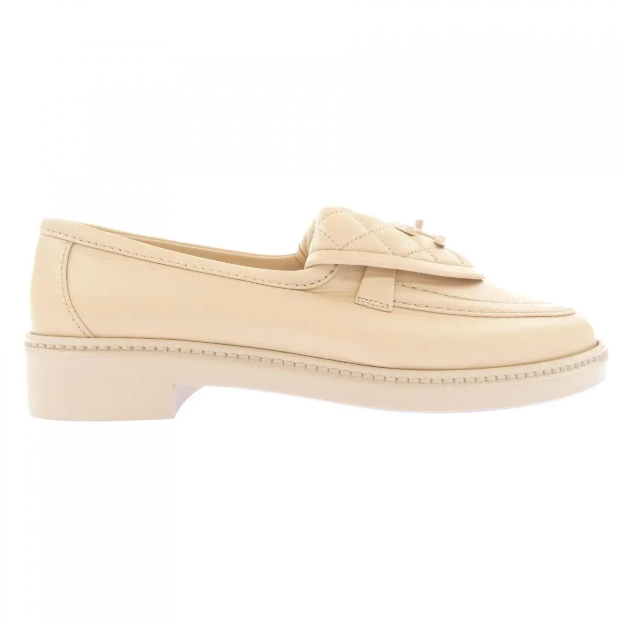 Pre-owned CHANEL Lambskin Small Leather Goods Turnlock Loafers