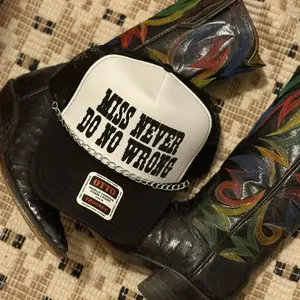 "Miss Never Do No Wrong" Trucker Hat