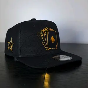 Gorra Negra Snapback 4 ases Poker en alta densidad 3D dorado platinado talla ajustable para estilo urbano