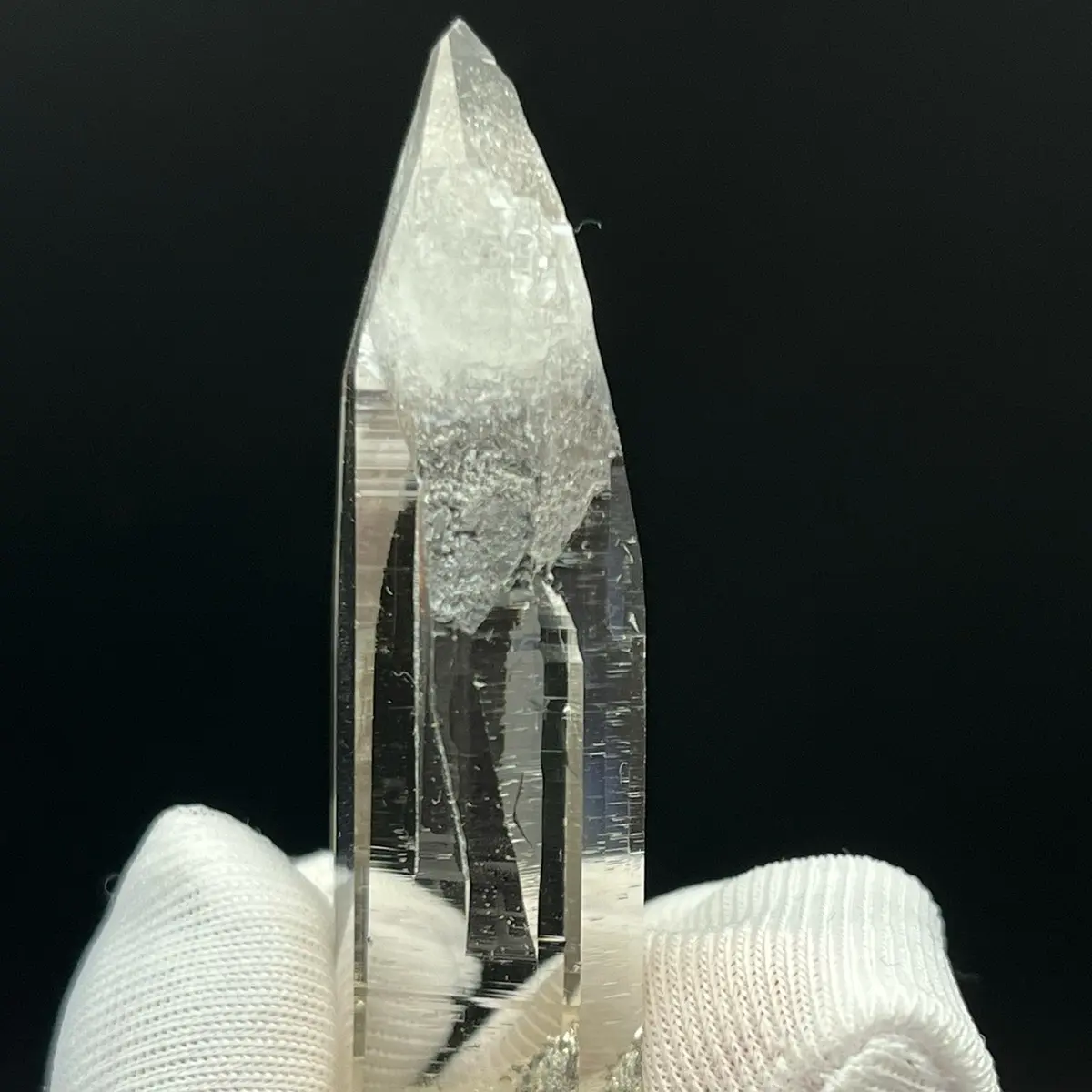 17g Super Clear Himalayan Quartz - Crown Chakra Crystal