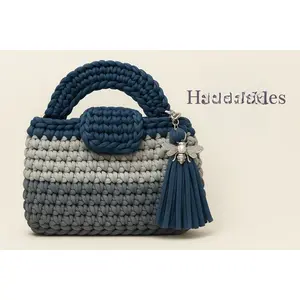 🐝 Ocean Breeze Bee Charm Bag - Navy & Grey Two-Tone Crochet Handbag | Bolsa Abeja Marina