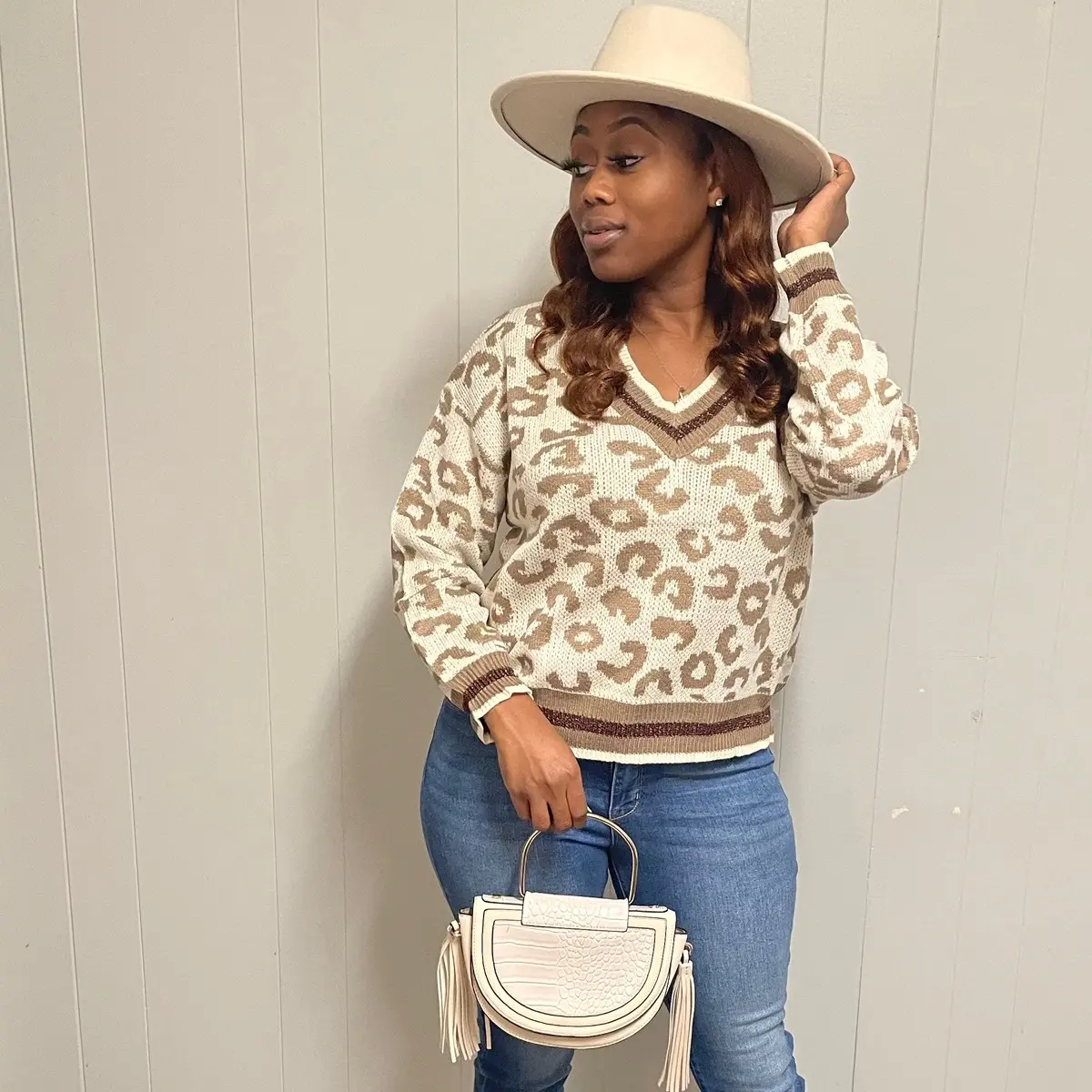Cozy Cheetah Print Sweater Casual Casual