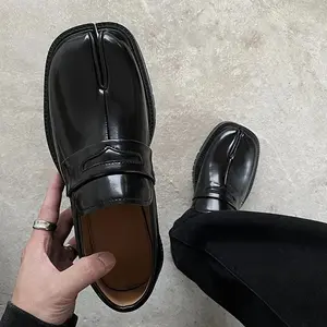 Shoes Loafers for Men and Women Split Toe Thick Sole Platform Casual Leather Shoes Spring Autumn Fashion Shoes