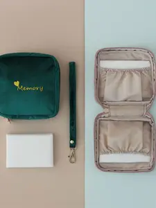 Women's Velvet Embroidered Makeup Bag, Portable Storage Pouch, Coin Purse, Compact Organizer, Ideal for Travel and Daily Use