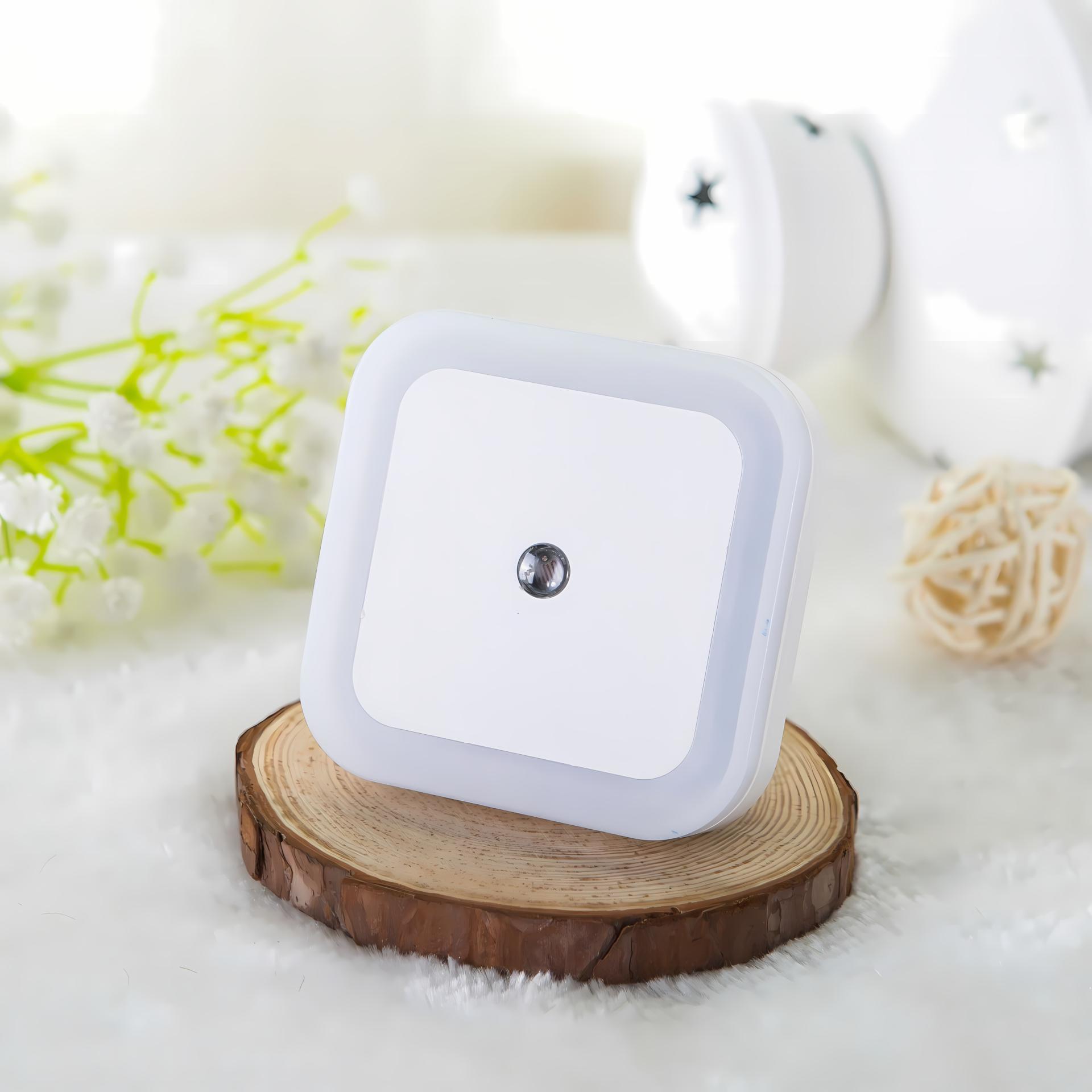 LED Plug-in Night Lights 6-Pack, Dusk to Dawn Sensor Night Light, Warm White Lamp for Bedroom, Bathroom, Hallway, Stairs and Home Daily Use