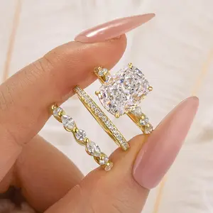 Maxine 925 Sterling Silver 5.0ct Cushion Cut 3PC Golden Engagement Ring Set,5A Cubic Zirconia Women's Ring Jewelry,Wedding Ring Set for Daily,Travel,Proposal,Birthday,Anniversary