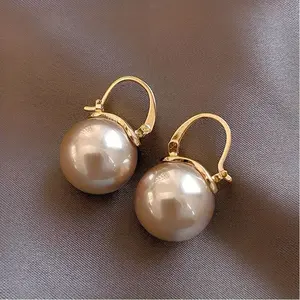Large Pearl Ear Cuffs: Unique Design, Light Luxury Style, DDES0094  Elegant, High-end, Fashionable and Versatile Earrings