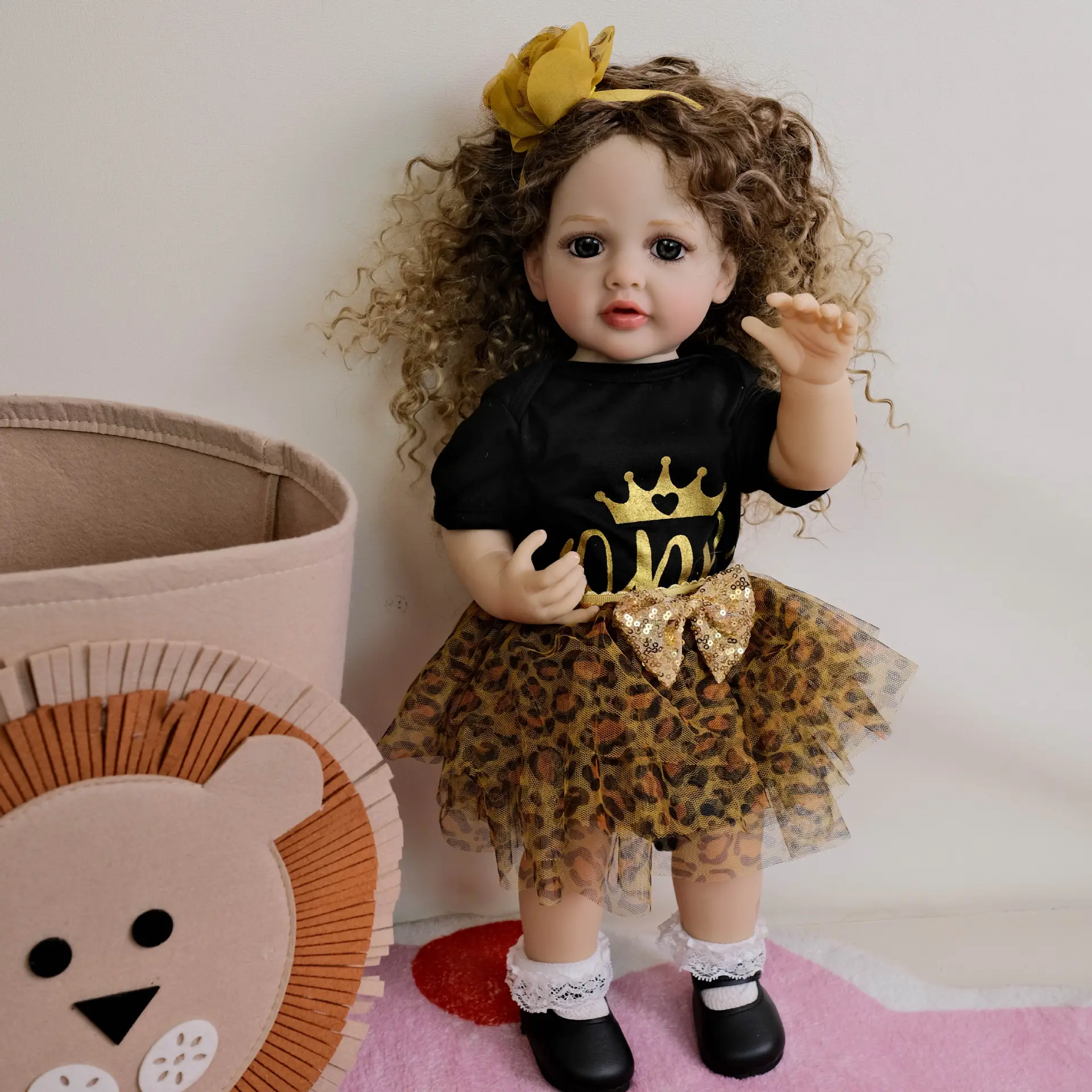 22-in Betty Fashion Doll Gift Set for 3-4 Years & Aspiring Young Stylists - Full Vinyl, Poseable Legs, Standable, Black-to-Yellow Gradient Curly Wig, Leopard Print Dress, Crown, Black Patent Shoes, Bold Look, Unisex Toy for Birthday and Holiday Gifting