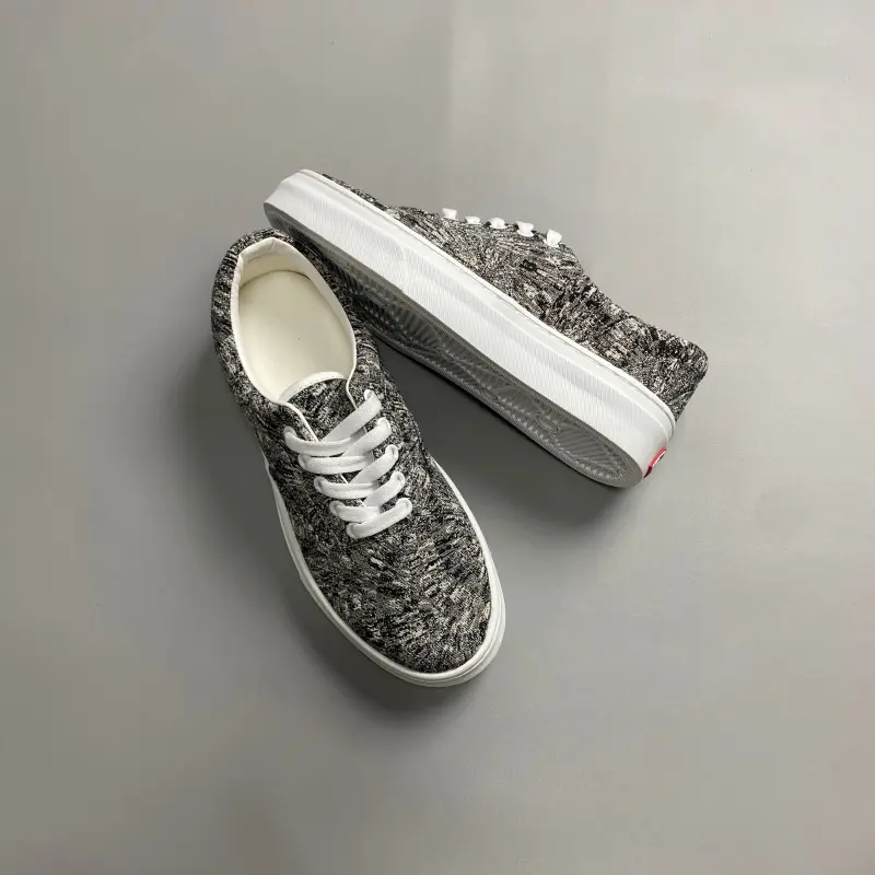 Women's Retro Plaid Canvas Sneakers - Preppy Streetwear Low-Top Trainers with a Wide Toe Box, Breathable for Daily Walking, Walking Shoes, Footwear, Sweet, Houndstooth, Retro Style, Lace-Up, Daily Walks, Casual, Rubber, Rope Laces, All Seasons, Fabric