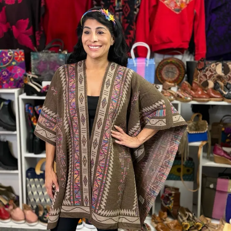 Artesanal capa líneas one size fits all - Hand Embroidered in Mexico, Vibrant Mexican Floral Design, Comfortable & Colorful, One-of-a-Kind Artisanal clothing