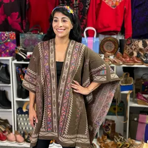 Artesanal capa líneas one size fits all - Hand Embroidered in Mexico, Vibrant Mexican Floral Design, Comfortable & Colorful, One-of-a-Kind Artisanal clothing