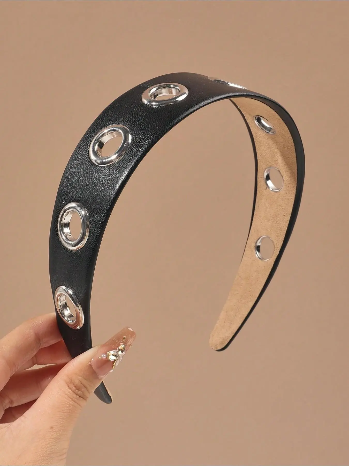 Punk Style Artificial Leather Metal Grommet Headband, Adjustable Headband, Fashion Headbands, Fashion Multi-Functional Accessory, Hair Accessories Home Use