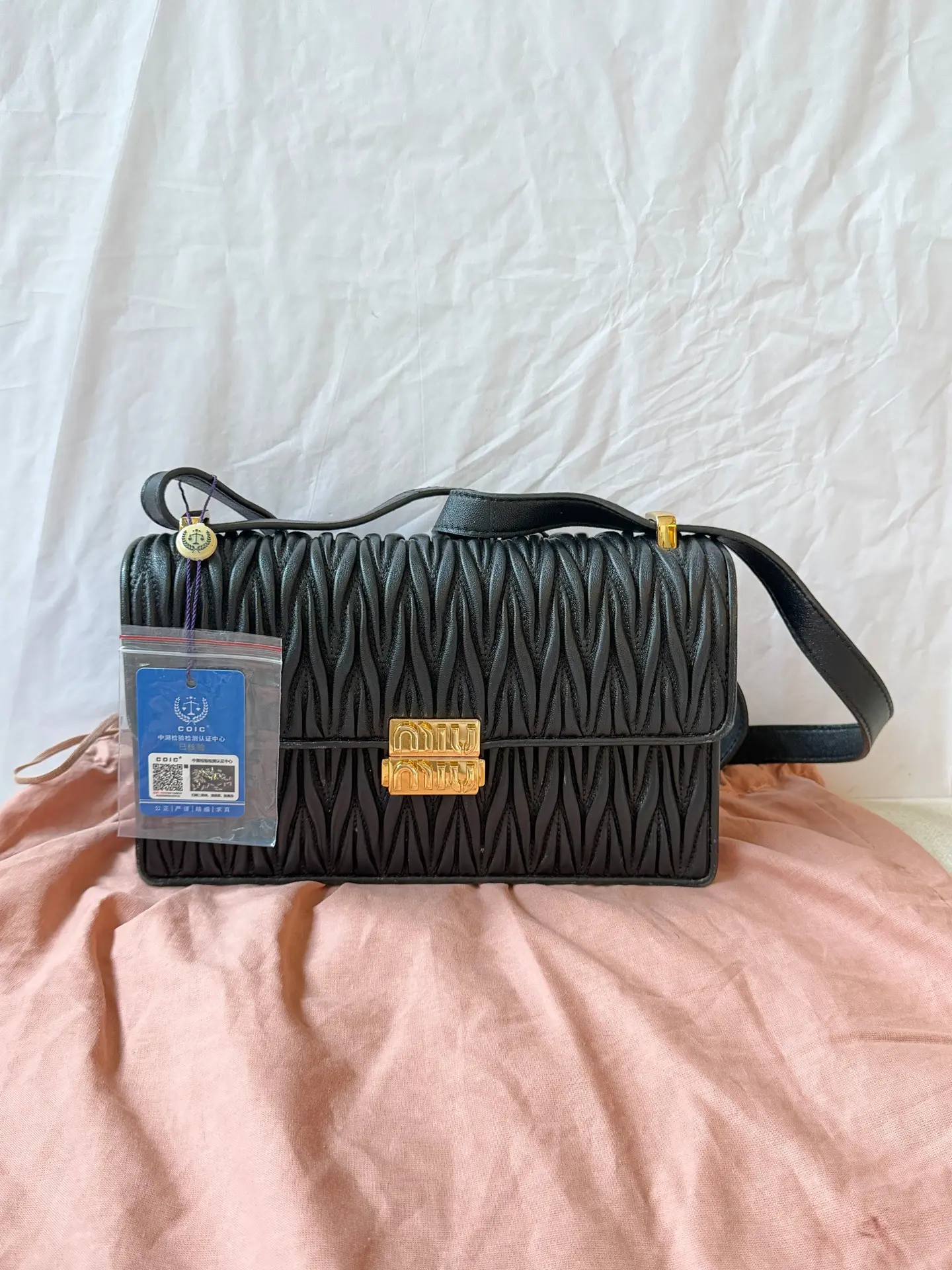 Pre-owned miumiu Miu Miu Matelassé Nappa Leather Crossbody/Shoulder Bag with Engraved Logo Clasp & Adjustable Strap