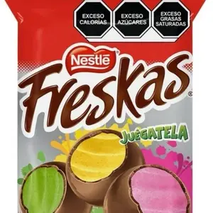 Nestlé Freskas Juégatela 35g - Chocolate Coated Candies with Fruity Centers