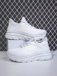 Women's Solid Color Mesh Breathable Lightweight Fashionable Running Shoes, Casual Comfortable Sports Shoes, All-match Round Toe Shoes for Daily Wear