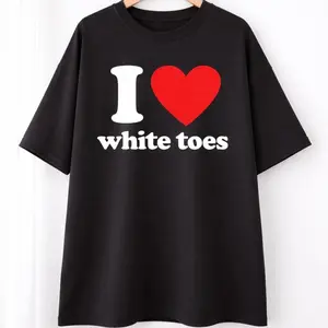 I love white toes graphic tee
