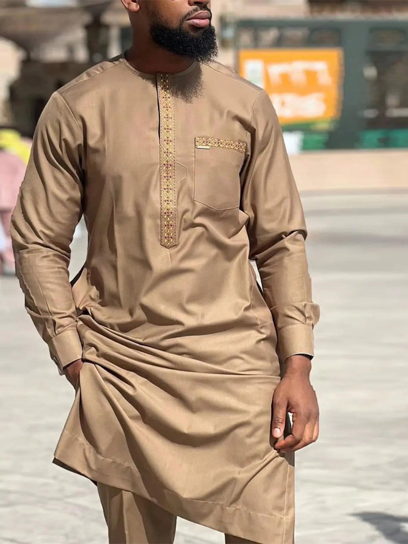 Traditional Islamic Muslim Modest Set African Style Men's Wedding New Formal Suit 2-Piece Round Neck Long Sleeve Fashion Top and Pants Wedding Ready African Influence