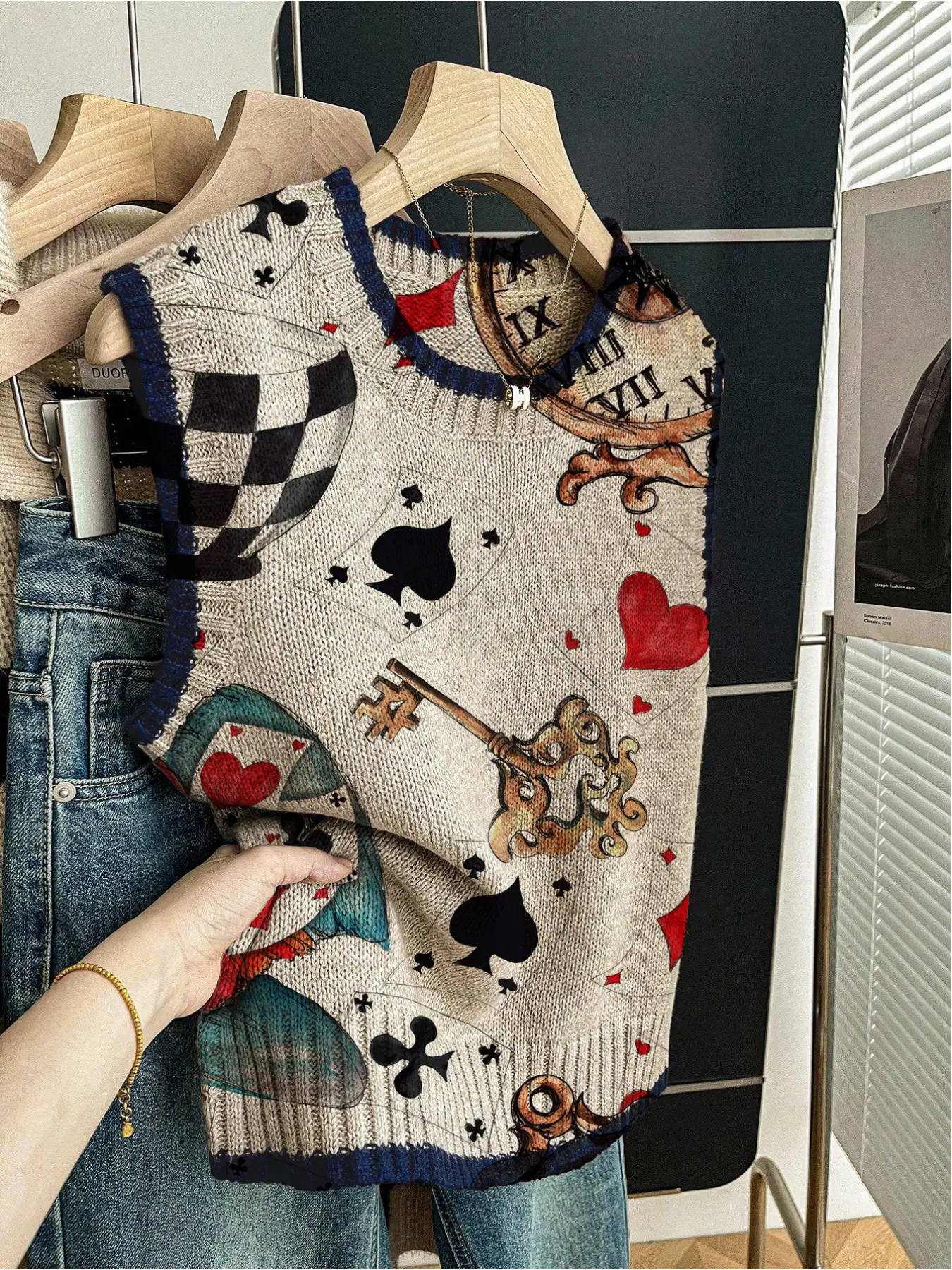 1 piece, Spring/Summer Casual Style Loose Round-neck Sleeveless Knitted Dark Blue Embroidered Color-Contrast Patchwork Print Women's Knitted Top, Colorblock Sweater Vest